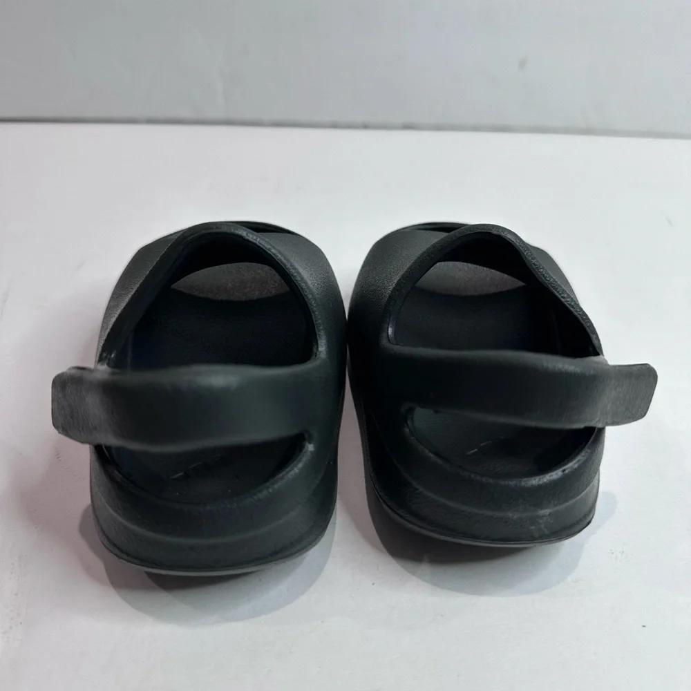 Adidas Yeezy Black Sandals with Slingback Strap and Chunky Sole